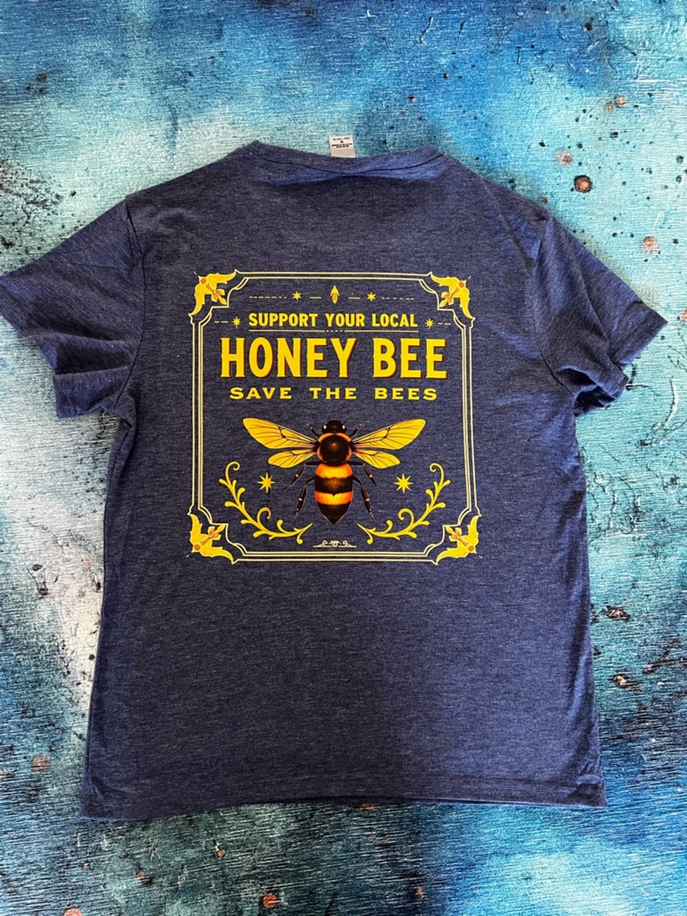 Soft medium bee tshirt